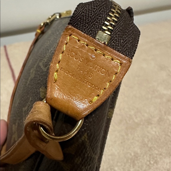 Louis Vuitton Classic Brown Monogram Pochette Accessories - Picture 7 of 14